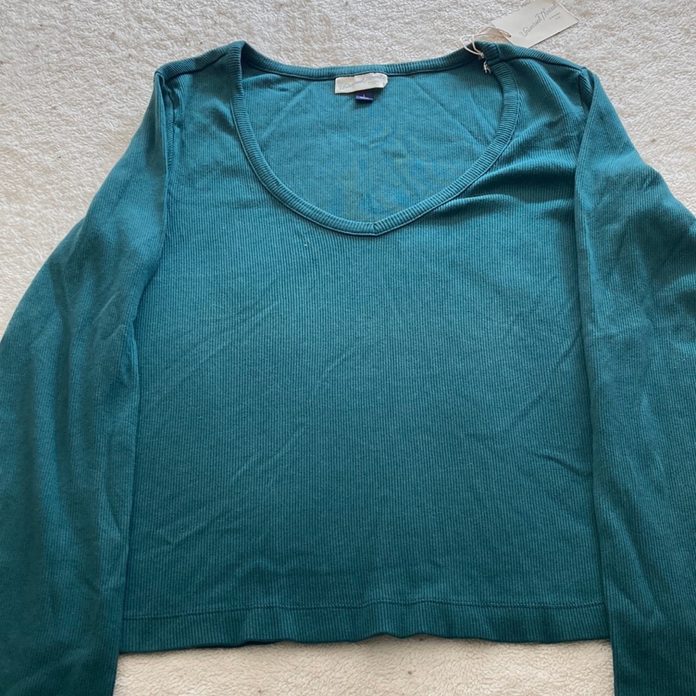 Universal Threads Women’s pullover